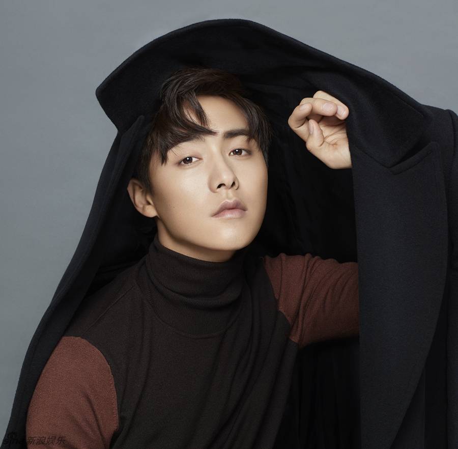 馬天宇時尚大片造型 側(cè)顏殺高貴如王子