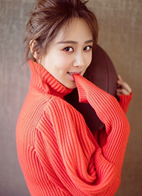 楊紫運(yùn)動風(fēng)寫真大片 青春洋溢元?dú)鈯y暖又美