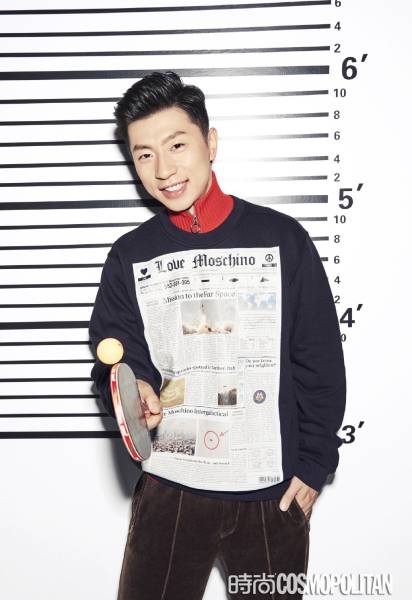 劉國梁馬龍最新寫真曝光 慘遭徒弟“捆綁”