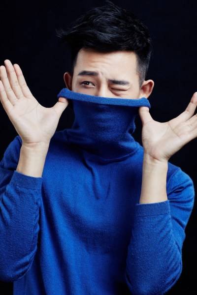 Lawrence羅倫希暗黑系寫真 盡顯雅痞風(fēng)范