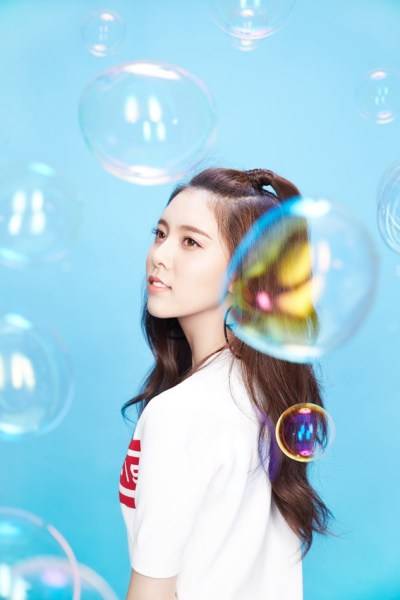 CC宋妍霏萌系少女寫(xiě)真 簡(jiǎn)約時(shí)尚夢(mèng)幻來(lái)襲