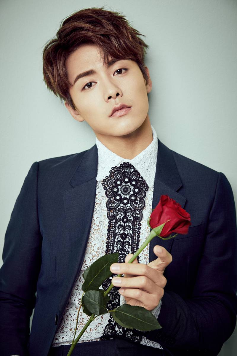 馬天宇輕熟男寫真照 陽(yáng)光男神顏值爆表