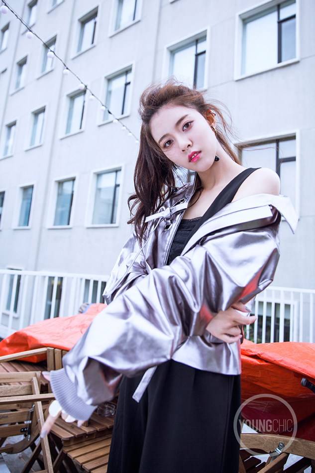CC宋妍霏最新街拍圖片 盡顯“高冷女神”氣質(zhì)