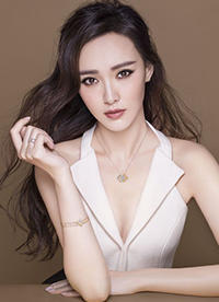 唐嫣寫真顯女王氣場 優(yōu)雅從容自信美麗