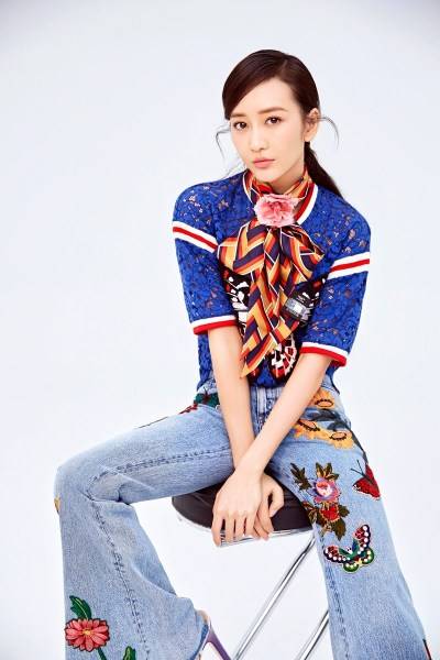 內(nèi)地演員王鷗時(shí)尚雜志寫(xiě)真曝光