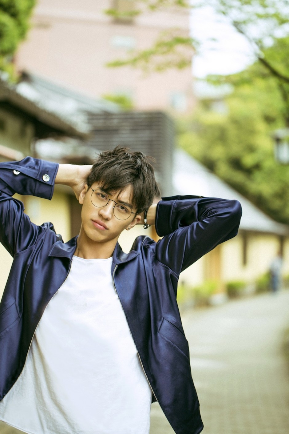 許魏洲雜志寫真照曝光 乖乖仔進化不羈少年