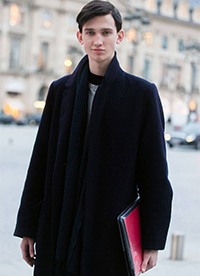 男裝時(shí)裝周的男模街拍look 又是一大波小鮮肉們