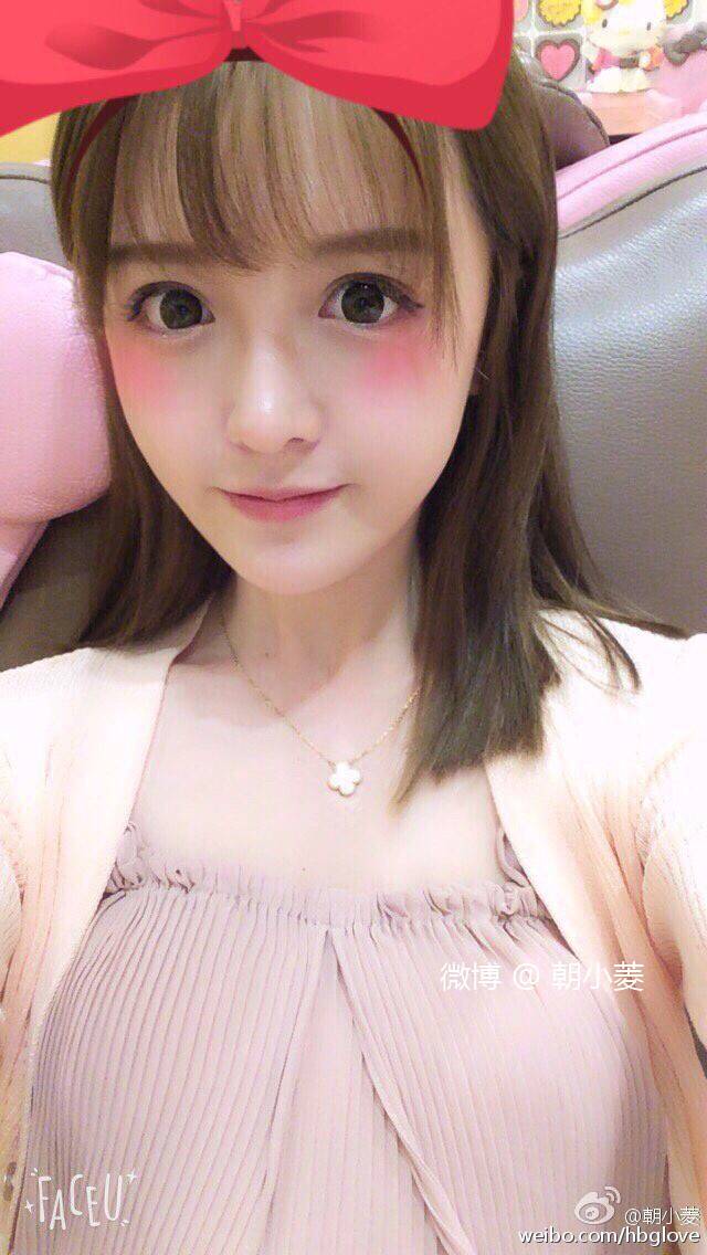 宅男們小心你們的鼻血 朝小菱根本就是個人造娃娃好嘛