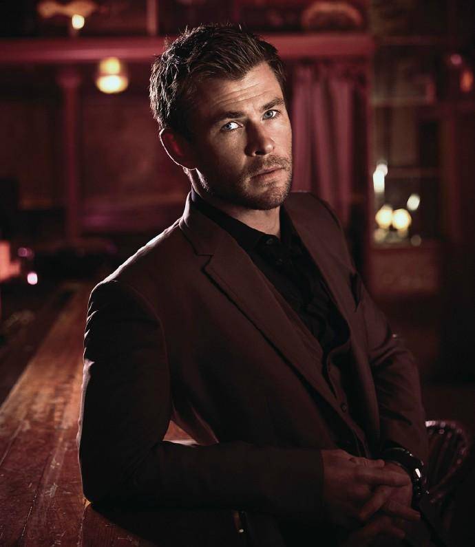 “錘哥”克里斯全新寫真大片 帥氣又有型