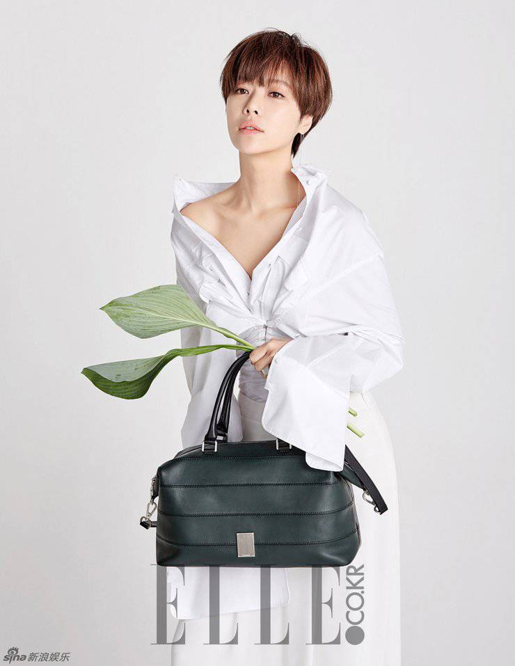 韓星黃正音短發(fā)造型攝影寫真 時(shí)尚獨(dú)特魅力十足
