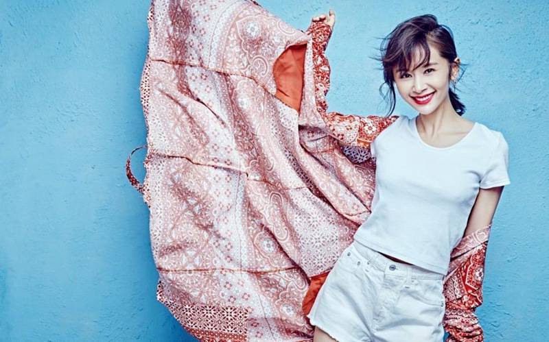 風(fēng)情萬種迷人小妖精王子文寫真圖集