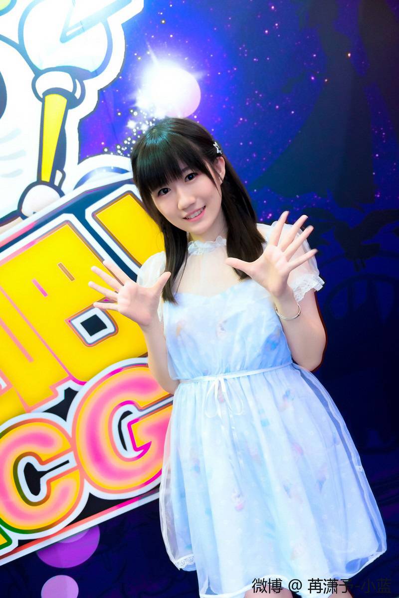 B站舞蹈系元氣美少女藍 來自二次元的治愈系少女