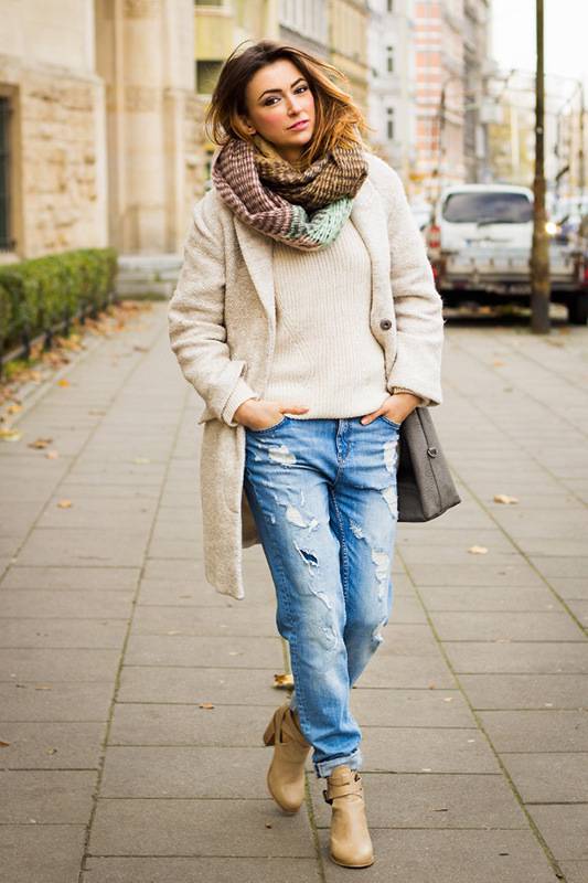 寬松牛仔褲怎么搭配？時(shí)尚達(dá)人給你不一樣的感覺(jué)