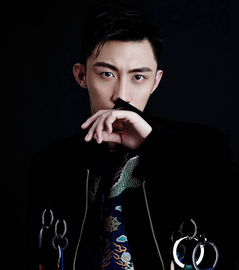 小鮮肉黃景瑜肌肉性感寫真帥出新高度