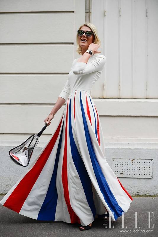 劉雯街拍實用搭配 教你夏季即防曬又美麗的制勝法寶！