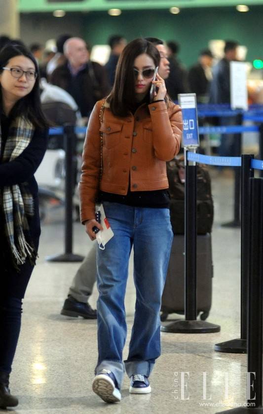 劉詩(shī)詩(shī)街拍生活照大曝光 私下搭配衣品超贊