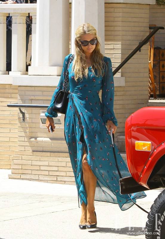 劉雯街拍實用搭配 教你夏季即防曬又美麗的制勝法寶！