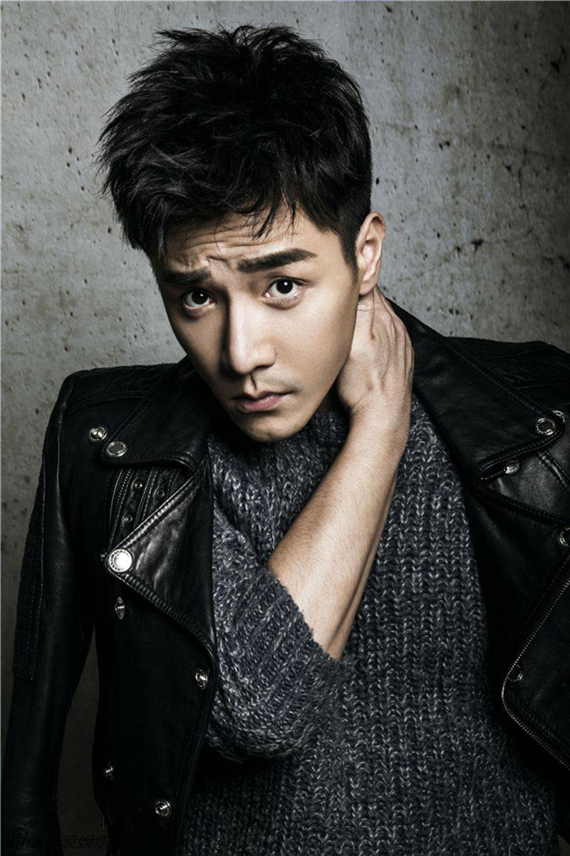 皮衣男鄧寧硬朗出鏡型男寫真大片