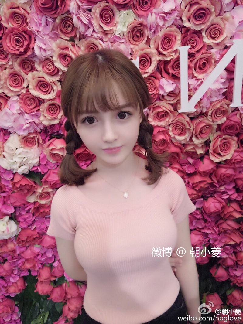 宅男們小心你們的鼻血 朝小菱根本就是個人造娃娃好嘛