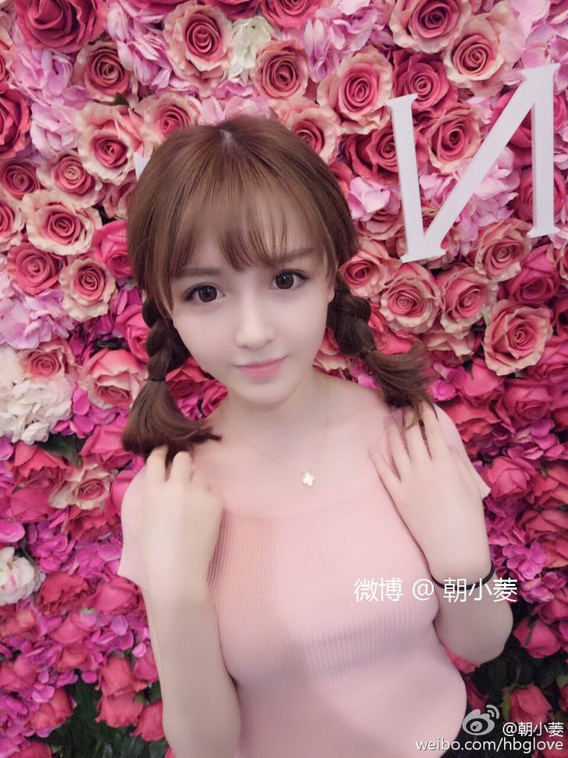 宅男們小心你們的鼻血 朝小菱根本就是個人造娃娃好嘛