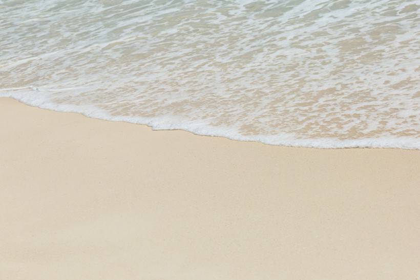 沙灘海浪藍天高清唯美圖片