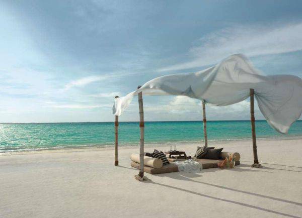 大海藍天沙灘 夏天海邊風景圖片