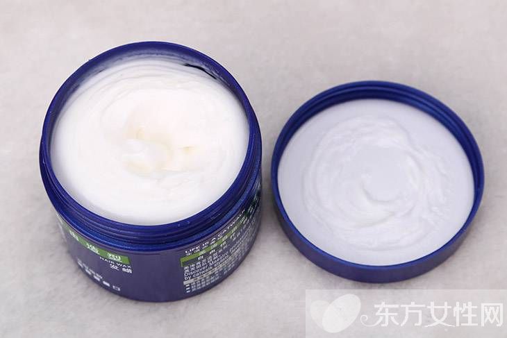 正確掌握發(fā)蠟的用法 打理自然持久發(fā)型
