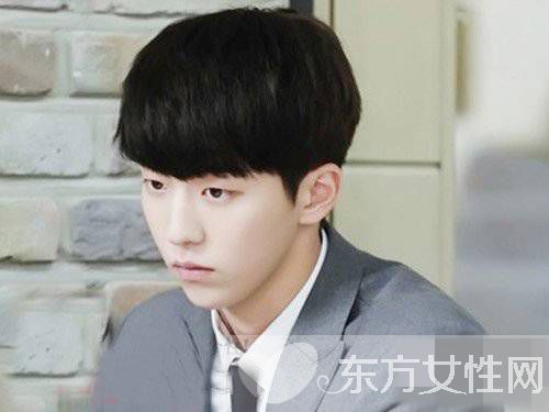 2016男生潮流發(fā)型推薦 齊劉海更顯青春范兒