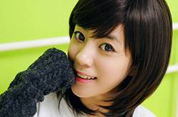 女生潮流時尚學生發(fā)型 甜美可愛顯青春活力