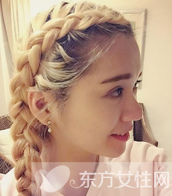 四款簡單易學甜美編發(fā) 讓你美美的去約會