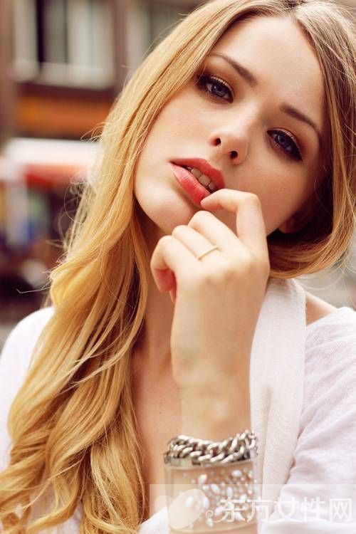 在家diy發(fā)膜配方推薦 長(zhǎng)發(fā)美女必學(xué)的保養(yǎng)圣經(jīng)