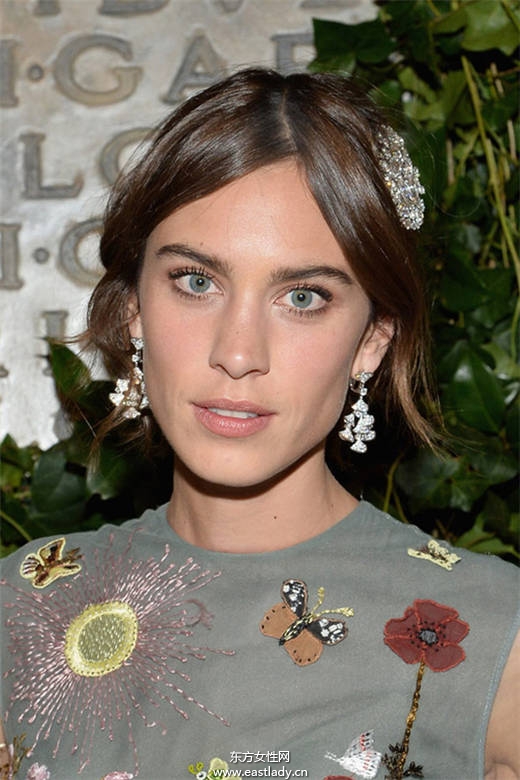 6種方式教你用發(fā)夾打造最潮流發(fā)型