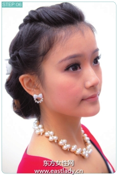 韓式編發(fā)發(fā)型展現(xiàn)東方女性典雅含蓄和優(yōu)美