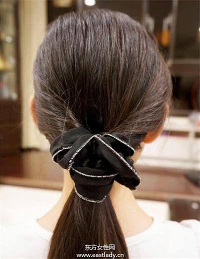 快速綁發(fā) 10種超自然清新馬尾編發(fā)教程圖解