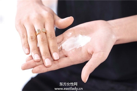 掌握吹整小訣竅輕松告別資深毛躁發(fā)