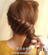 長(zhǎng)發(fā)變編發(fā)打造時(shí)尚發(fā)型