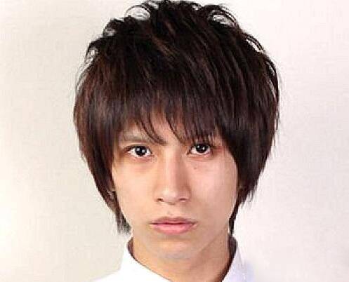 男生蓬松定位燙發(fā)型 春夏美發(fā)排行