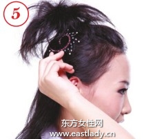 蓬皮杜風(fēng)格發(fā)式塑造冰山美人發(fā)型