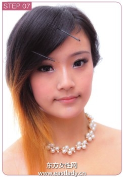 劉海后梳塑造韓式發(fā)型