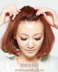 側(cè)團(tuán)子發(fā)辮顯示女性干練爽朗性格