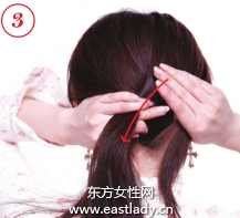 辮子的編法圖解之蓬松復(fù)古正編辮