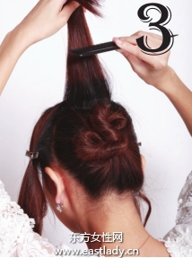 立體感圓潤盤發(fā)發(fā)型復(fù)古貴族氣