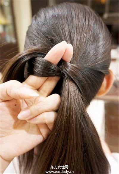 快速綁發(fā) 10種超自然清新馬尾編發(fā)教程圖解