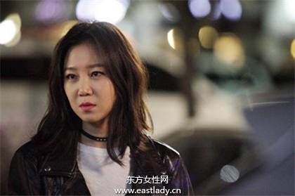 中長(zhǎng)發(fā)發(fā)型流行正當(dāng)時(shí) 看明星們的中長(zhǎng)發(fā)發(fā)型設(shè)計(jì)