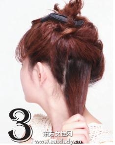 后側(cè)公主盤發(fā)發(fā)型 呈現(xiàn)清晰臉部輪廓