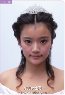 歐式雙卷發(fā)搭配奢華皇冠我就是女王