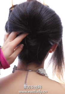 優(yōu)雅華貴復(fù)古發(fā)型韻味十足