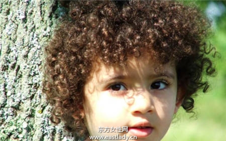 自然卷發(fā)如何打理 3招輕松解救 自然卷少女