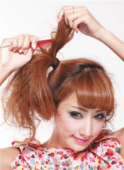 蓬松飽滿雙團(tuán)子發(fā)提升俏皮少女氣息