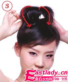 時尚韓式盤發(fā)發(fā)型更顯帥氣十足